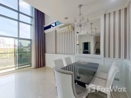 2 Bedroom Apartment for sale at The Crest Sukhumvit 34, Khlong Tan