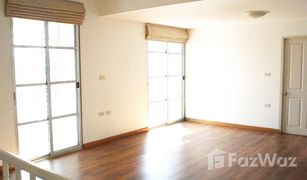 3 Bedrooms Townhouse for sale in Lat Phrao, Bangkok Baan Klang Muang Ladprao-Yothin Phatthana