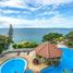 3 спален Кондо в аренду в Garden Cliff Condominium 1, Na Kluea