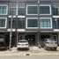 4 спален Таунхаус for sale in Пращет, Бангкок, Dokmai, Пращет