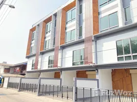 在FazWaz.cn出租的4 卧室 联排别墅, Lak Song, 曼凯, 曼谷, 泰国