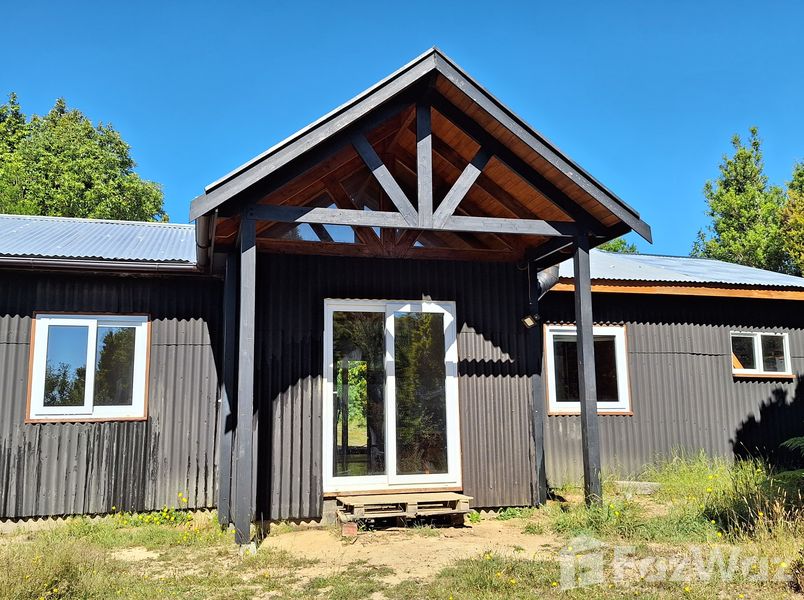 Houses with Mountain View for Sale in Valdivia, Los Rios