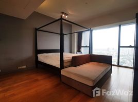 3 Bedroom Condo for sale at The Met, Thung Mahamek, Sathon