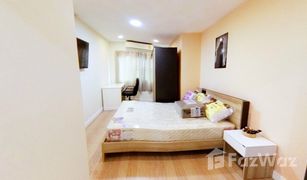 2 Schlafzimmern Wohnung zu verkaufen in Makkasan, Bangkok Witthayu Complex