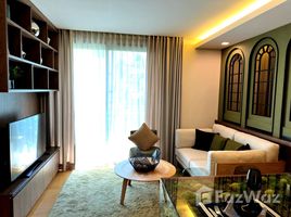 1 Schlafzimmer Wohnung zu vermieten im Via Botani, Khlong Tan Nuea