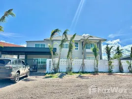 5 Bedroom House for sale in Hua Hin Airport, Hua Hin City, Hua Hin City