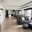 3 Bedroom Condo for rent at Baan Sukhumvit 36, Khlong Tan