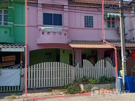 3 Bedroom Townhouse for sale at Baan Piyawararom 1, Bang Bua Thong