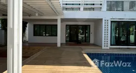 Viviendas disponibles en Natcha Pool Villa