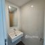 2 спален Квартира в аренду в The Room Sukhumvit 21, Khlong Toei Nuea