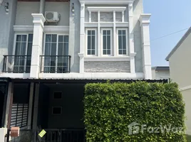 3 Bedroom Townhouse for sale at Golden Town 3 Bangna-Suanluang, Dokmai, Prawet, Bangkok