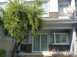 Indy 2 Srinakarin에서 임대할 3 침실 주택, Phraeksa, Mueang Samut Prakan, 사무트 프라 칸