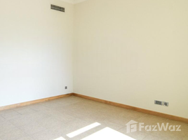 2 Bedroom Apartment for sale at Al Tamr, Shoreline Apartments