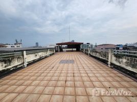 5 спален Таунхаус for sale in Wongwian Yai BTS, Khlong Ton Sai, Khlong Ton Sai