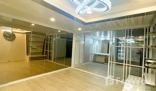 Кондо, 1 спальня на продажу в Khlong Tan Nuea, Бангкок Supalai Place