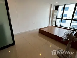 อพาร์ทเม้นท์ 1 ห้องนอน ให้เช่า ในโครงการ โซซิโอ ร่วมฤดี, ลุมพินี