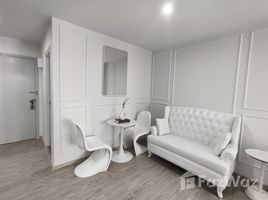 อพาร์ทเม้นท์ 1 ห้องนอน ให้เช่า ในโครงการ ไรย์ หัวหมาก, สวนหลวง