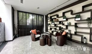 6 Bedrooms House for sale in Khlong Tan Nuea, Bangkok 