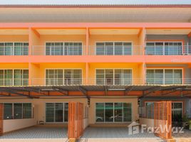 4 Schlafzimmer Reihenhaus zu verkaufen in Mueang Phrae, Phrae, Nai Wiang, Mueang Phrae, Phrae