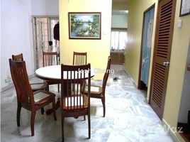 4 Bilik Tidur Rumah Bandar untuk dijual di Damansara, Selangor Ara Damansara