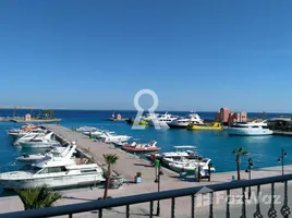 2 Schlafzimmer Appartement zu verkaufen im New Marina President, Hurghada Resorts
