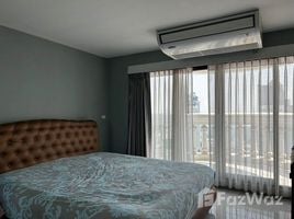 1 спален Кондо на продажу в Nusa State Tower Condominium, Si Lom, Банг Рак, Бангкок