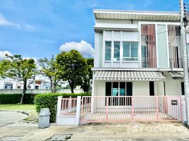 3 Schlafzimmer Reihenhaus zu vermieten im Pleno Wongwaen - Ramintra, Bang Chan, Khlong Sam Wa, Bangkok