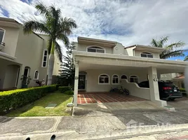 3 Schlafzimmer Haus zu verkaufen im Escazú, Escazu