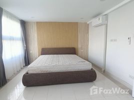 4 спален Таунхаус for sale in Бангкок, Khlong Tan Nuea, Щаттхана, Бангкок