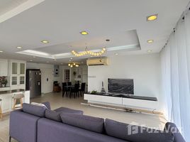 อพาร์ทเม้นท์ 3 ห้องนอน ให้เช่า ในโครงการ ศรีวรา แมนชั่น, ดินแดง, ดินแดง