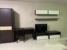 Studio Condo for rent at The Trio Condominium, Chang Phueak