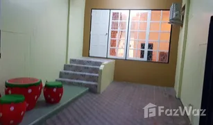 4 Bedrooms Townhouse for sale in Talat Khwan, Nonthaburi 