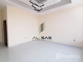 4 спален Вилла на продажу в Al Zaheya Gardens, Al Zahya