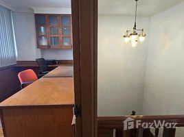 2 спален Пентхаус на продажу в Supalai Place, Khlong Tan Nuea