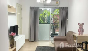 2 Bedrooms Condo for sale in Bang Chak, Bangkok The Escape