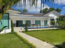 ขายวิลล่า 4 ห้องนอน ในโครงการ แลนด์ แอนด์ เฮ้าส์ พาร์ค, ฉลอง