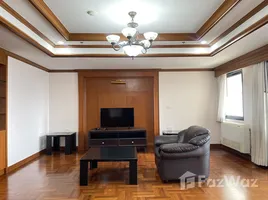 3 Bedroom Apartment for rent at Lee House Apartment, Khlong Tan Nuea