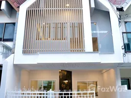 2 Bedroom Townhouse for sale in Thailand, Mae Hia, Mueang Chiang Mai, Chiang Mai, Thailand