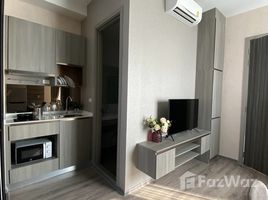 1 спален Квартира в аренду в KnightsBridge Prime On Nut, Phra Khanong Nuea