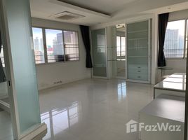 4 спален Кондо в аренду в D.S. Tower 1 Sukhumvit 33, Khlong Tan Nuea, Щаттхана