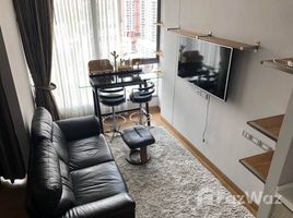 1 chambre Condominium à louer à , Khlong Tan