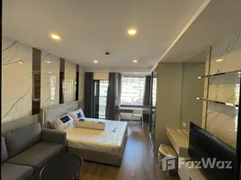 Студия Кондо в аренду в Soho Bangkok Ratchada, Huai Khwang