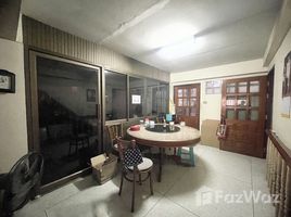 3 спален Таунхаус for sale in Bangkok Christian College, Si Lom, Yan Nawa