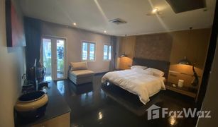 曼谷 Khlong Tan Nuea Villa 49 4 卧室 联排别墅 售 