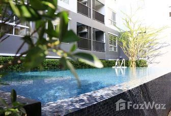 Fotos 2 of the สระว่ายน้ำ at Tempo One Ramkamhaeng-Rama 9