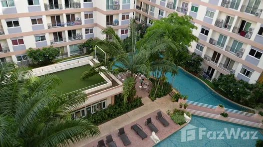 Фото 1 of the Communal Pool at Park Lane Jomtien