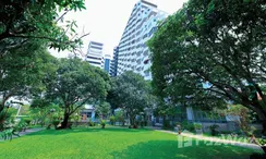 Фото 3 of the Communal Garden Area at Grand View Condo Pattaya