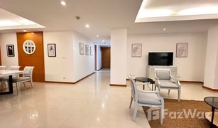 3 Schlafzimmern Wohnung zu verkaufen in Thung Mahamek, Bangkok Esmeralda Apartments