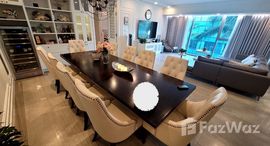 Available Units at Vincom Center