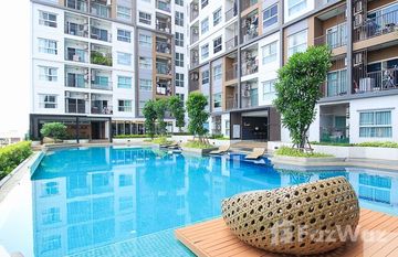 The Trust Condo Ngamwongwan in Bang Kraso, Нонтабури